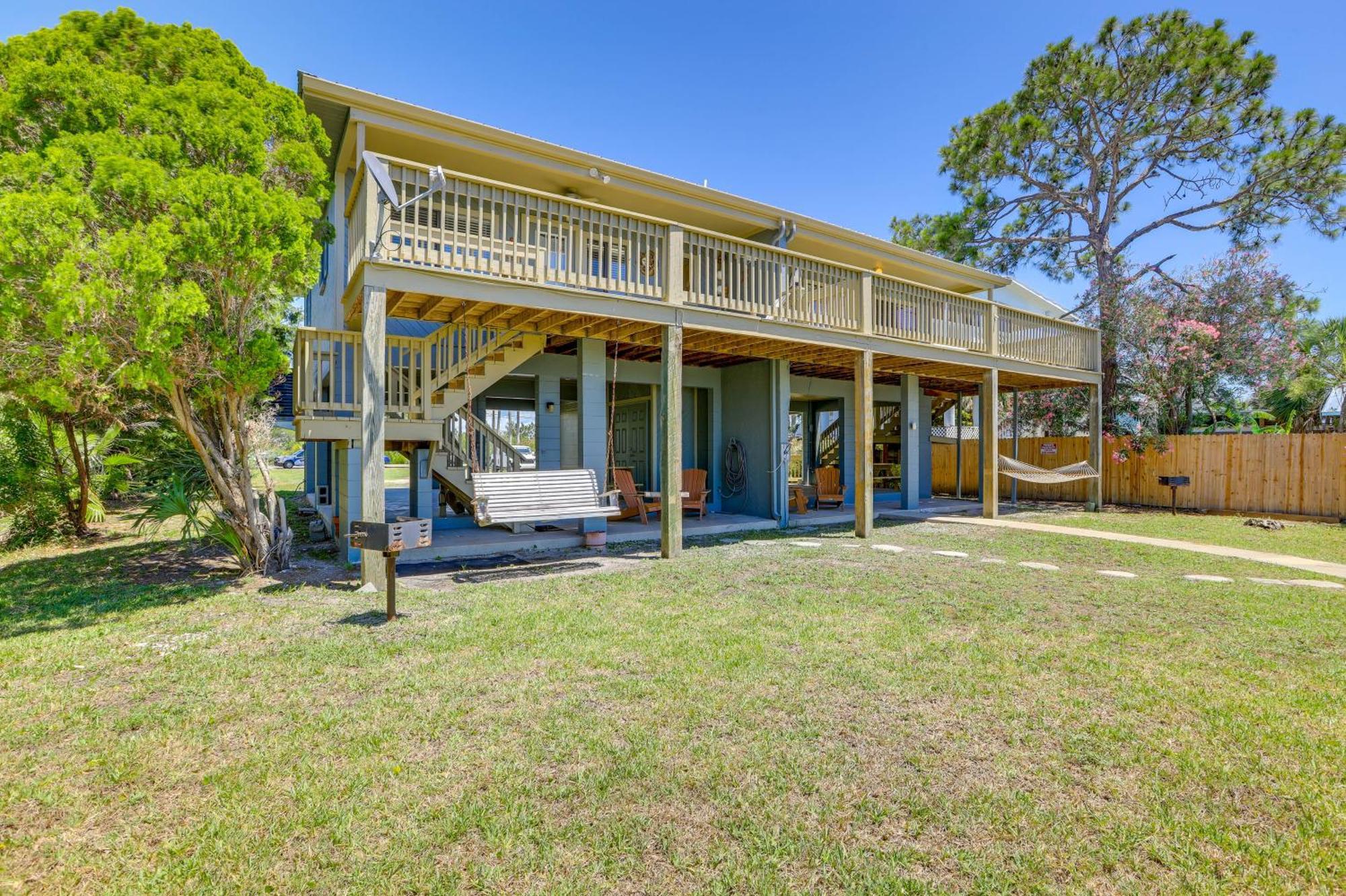 Waterfront Cedar Key Duplex Home Grill And Dock! Esterno foto